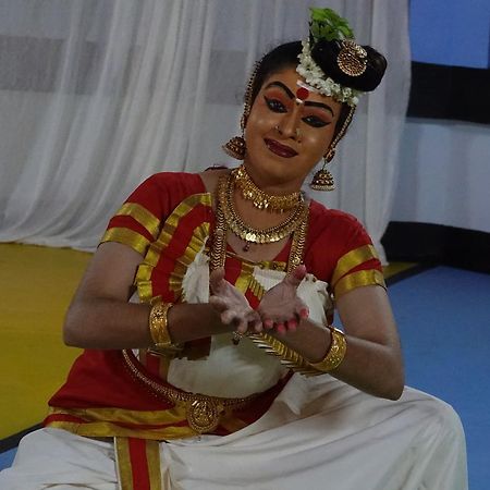 Deepanjali Wellness & Retreat Hotel Thanniyam Luaran gambar
