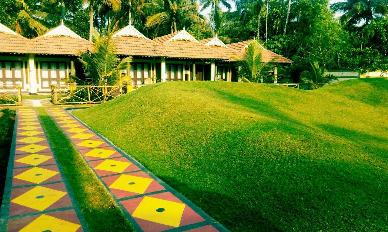 Deepanjali Wellness & Retreat Hotel Thanniyam Luaran gambar