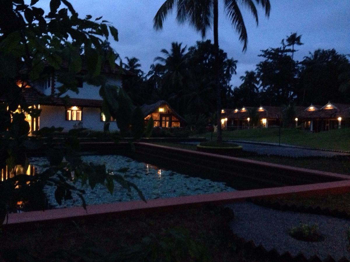 Deepanjali Wellness & Retreat Hotel Thanniyam Luaran gambar